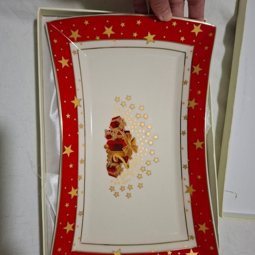 Decorative porcelain gift plate festive like new with box