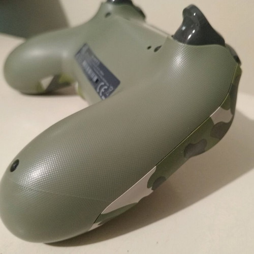 Sony PlayStation 4 PS4 DualShock wireless controller green camouflage like new