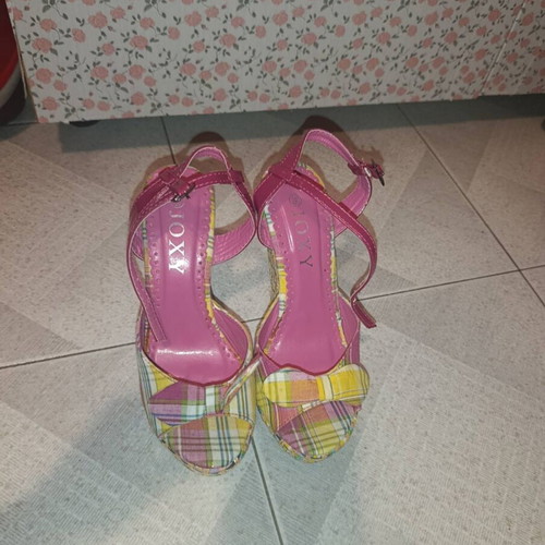 Fuchsia platform sandals like new, size 36