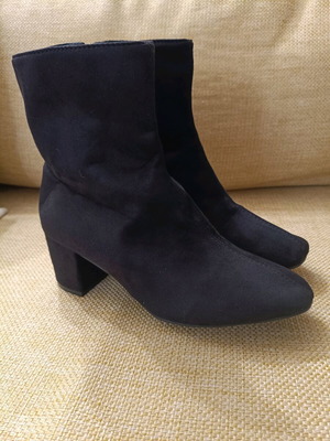Women's ankle boots like new, black, size 38