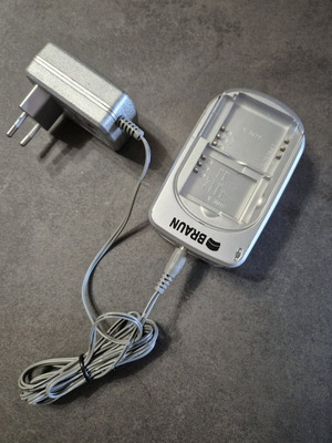 Braun charger like new for various battery types