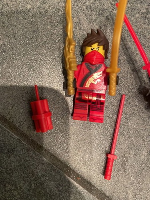 Lego Ninjago Kai like new with red katana