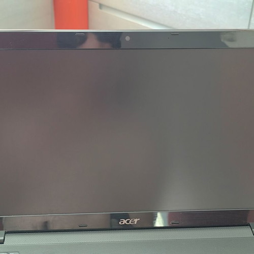 Acer Aspire 5742 laptop used, Intel Core i3, 4GB RAM, 128GB SSD, Windows 11