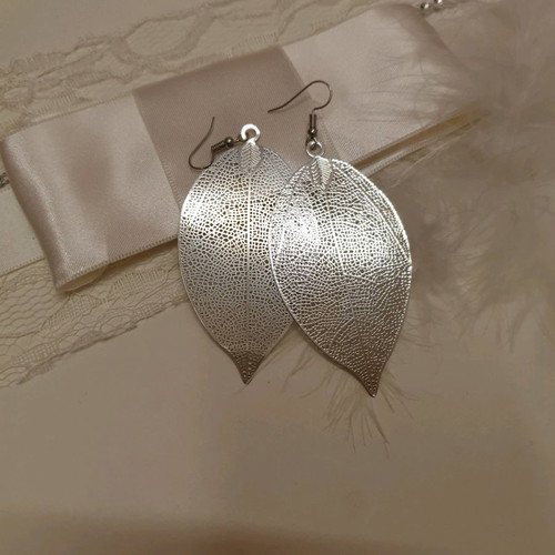 Leaf silver earrings like new