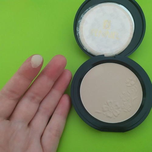 Powder named- ivory beige, new 3 euros