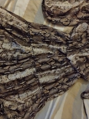 Summer dress like new, open shoulder, sizes S to M, Italy