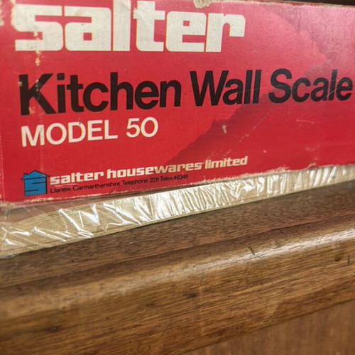 NOS Salter wall kitchen scale 80s like new, yellow