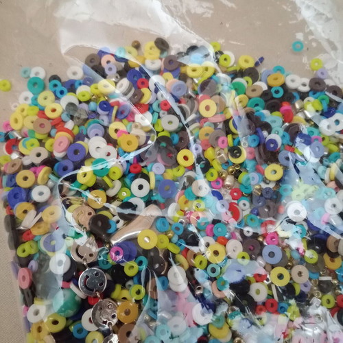 Various washers new, 263 grams, multicolored