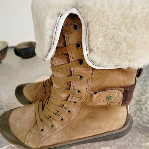 Cushe women's boots used with fur, size 38, brown