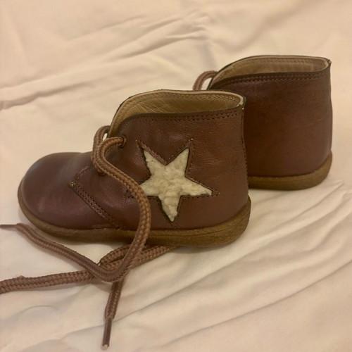 Papillon children's leather boots like new, size 21
