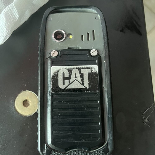 Cat B25 2013 mobile phone like new with minor screen scratch