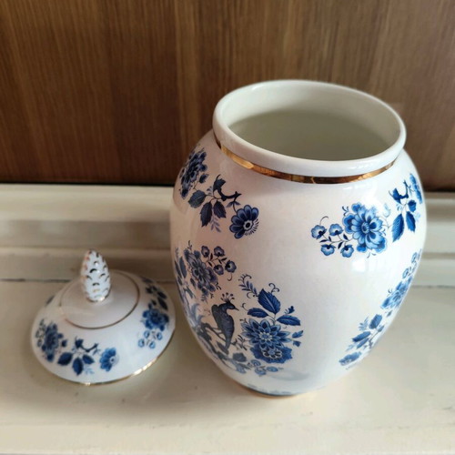 Porcelain Vase 34 cm used with lid