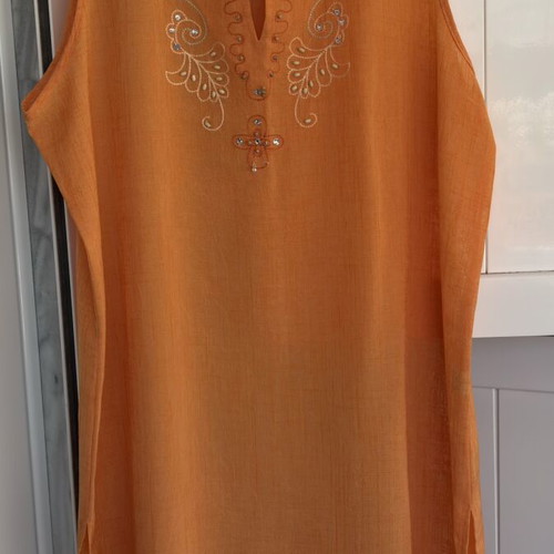 Beach dress like new, size XXL, orange