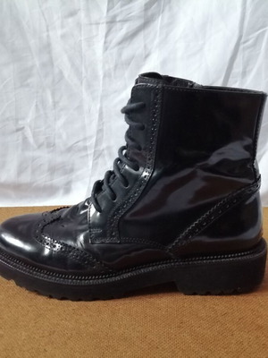 Live+ech black leather women's brogue boots size 37