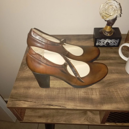 Leather ballet shoes size 39 brown like new