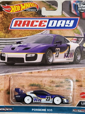 Hot Wheels Premium Porsche 935 sealed