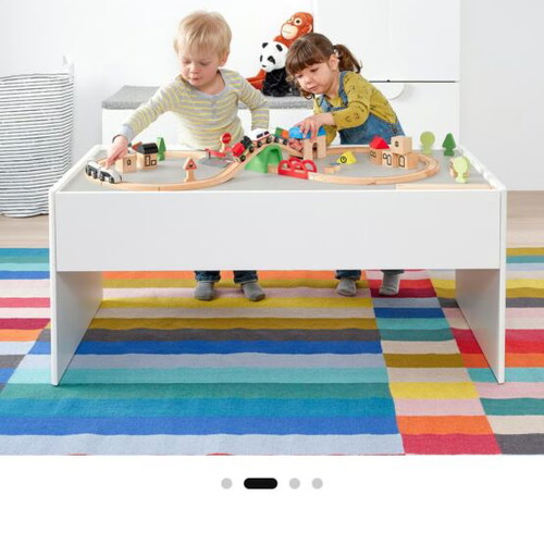 Dundra activity table by Ikea