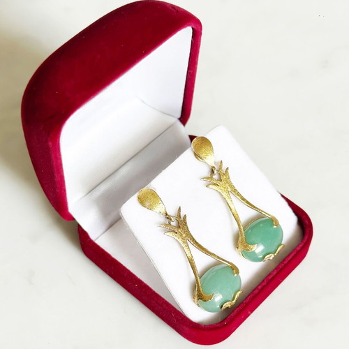 Vintage Italian 925 silver gold-plated earrings like new with green aventurine