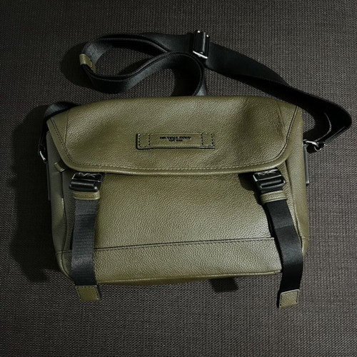Michael Kors Cooper Crossbody Leather Bag like new, olive green