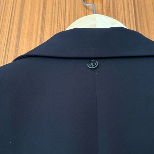 Women's black suit jacket size M like new