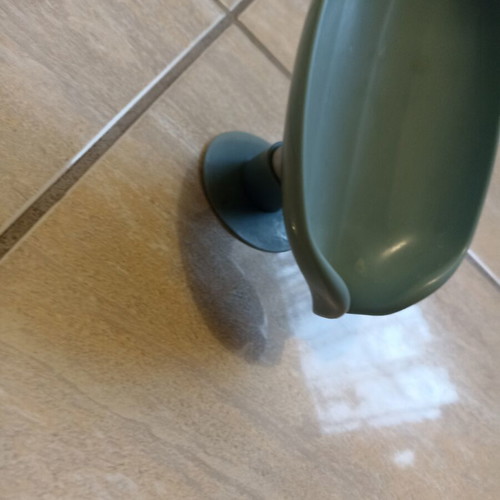 Soap holder with suction cup
