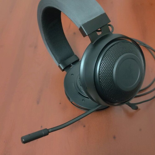 Gaming headphones Razer Kraken Pro v2 3.5mm used without ear cushions