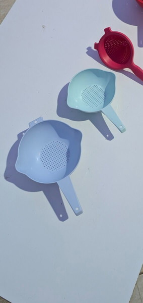 Ευκαιρία!!1 λιτρου τρυπητο + 2 λιτρων !Tupperware