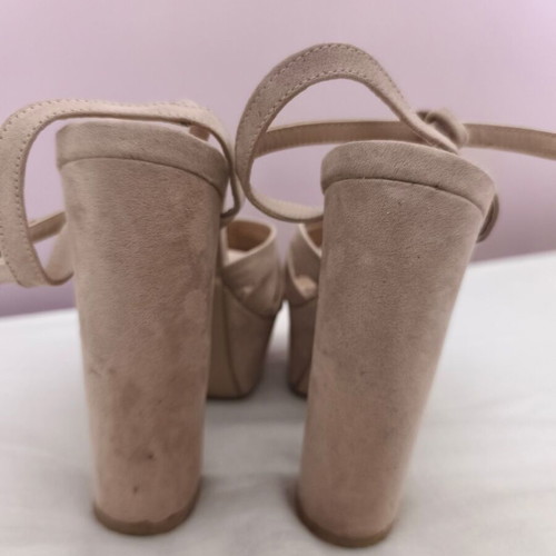 Sante nude sandals size 35 like new