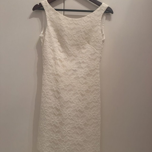 Manolo lace dress with open back like new, beige, size M
