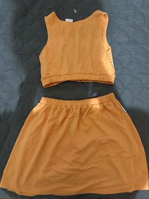 Bubblegun orange set with crop top and skirt new