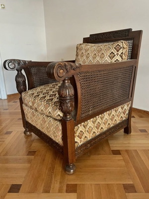 Classic vintage armchairs set of 2 like new