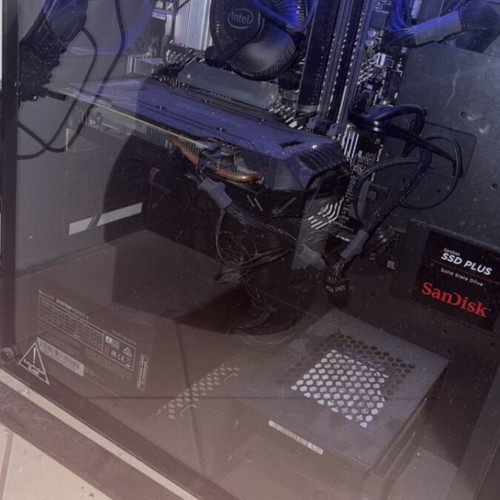 Gaming PC with Asus motherboard, supports Windows 11