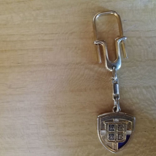 Army keychain like new, C' Army Corps