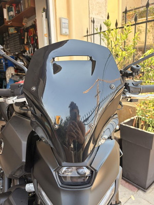 Black sport fly screen for MT7 2026 with mounts