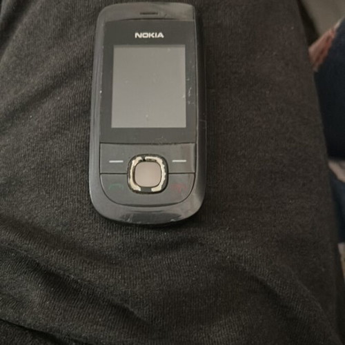 Nokia 2220s used, fully functional without charger