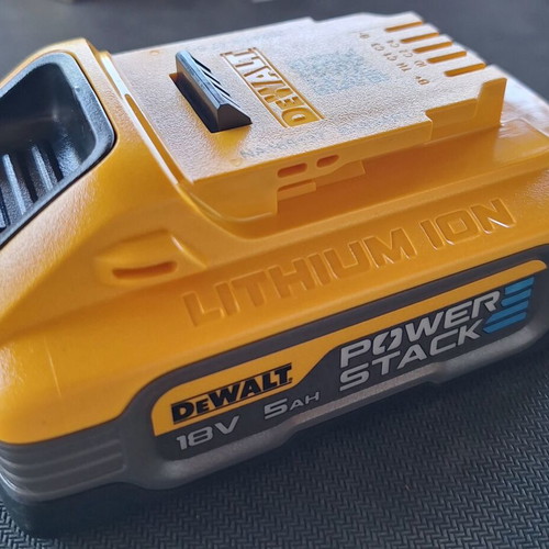 DeWalt DCBP518 battery