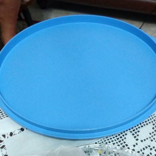 Tupperware cake container new 31x9cm