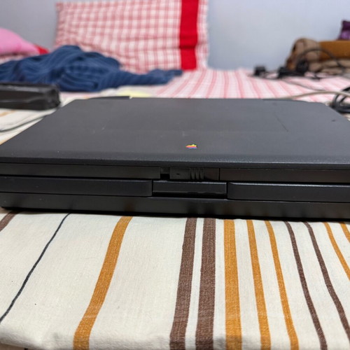 Apple Macintosh PowerBook 5300 like new vintage