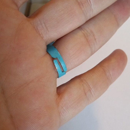 Ring made of metal used, blue