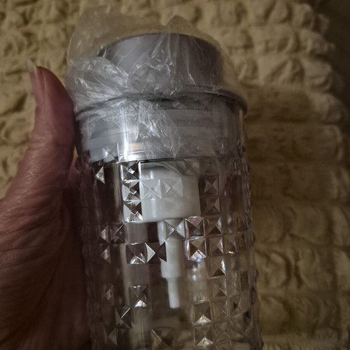 Diamond Pattern Foam Soap Dispenser new with gift liquid soap