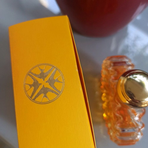 Soleil Vibrant Lalique 40ml like new, authentic