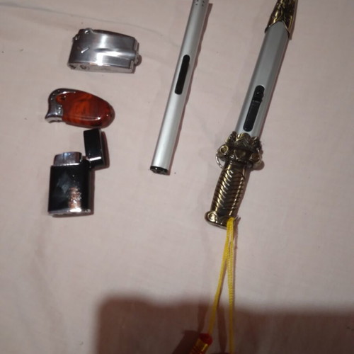 Decorative lighters like new