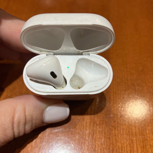 AirPods case used