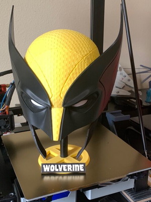 Wolverine Helmet with Stand