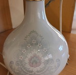 Table lamp like new with porcelain base