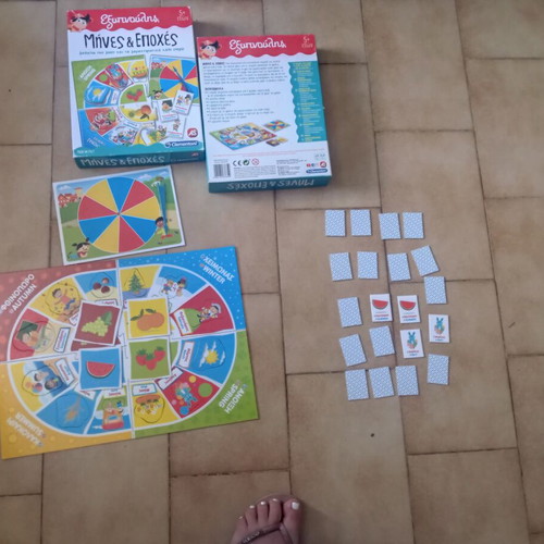 Clementoni Months & Seasons educational board game