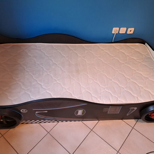 Car-shaped bed used with mattress and lights, music, remote control