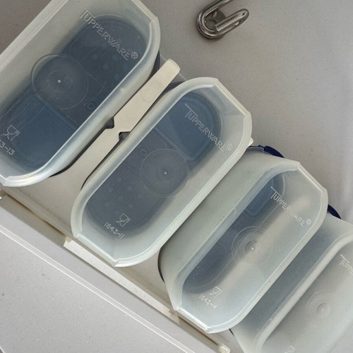 Tupperware wall spice rack set like new, 4 pieces