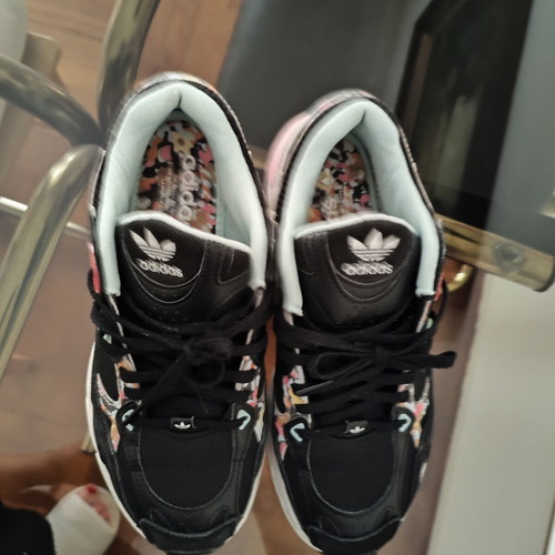 Adidas Astir Floral Multicolor Women's Sneakers like new