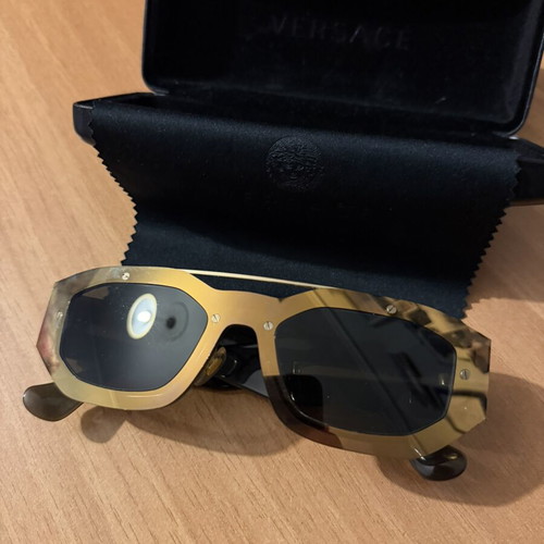 Versace unisex gold sunglasses with case and cloth